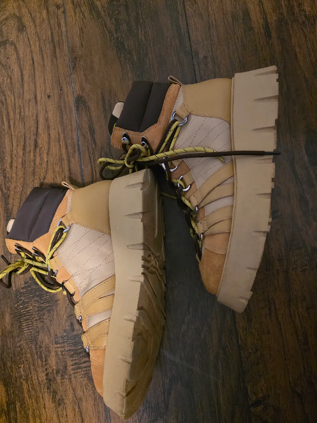 MNG Platform Hiking Boots image indicator(4)