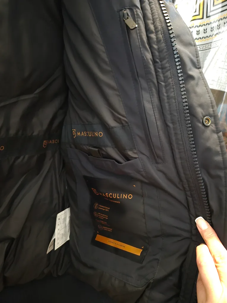 Masculino Black Winter Parka - Size L image indicator(9)