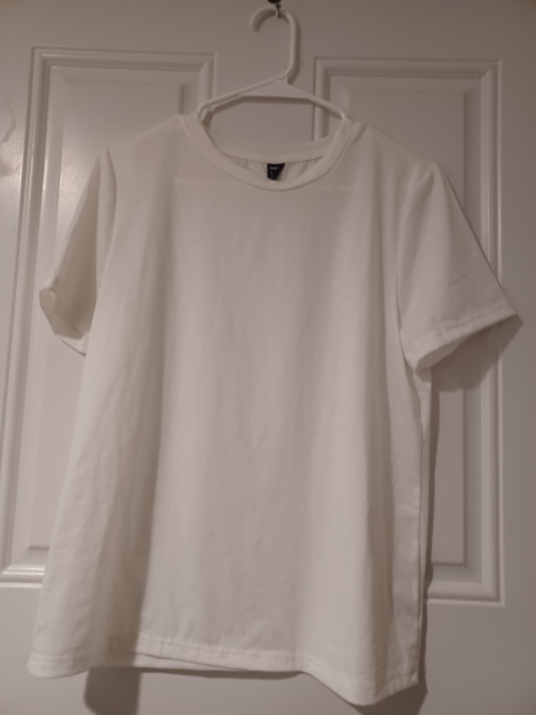 Lot of 7 T-Shirts (Fruit of the Loom, GAP, Gildan)