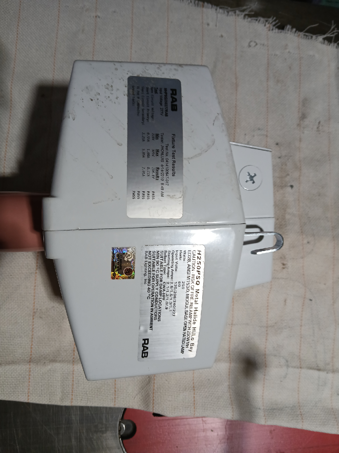 RAB H250PSO Metal Halide Hi/Lo Bay Light - photo 2