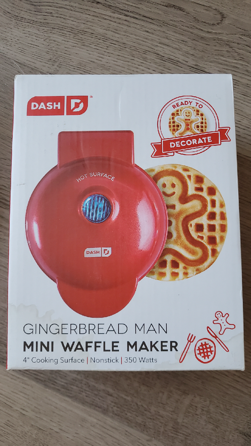 Dash Gingerbread Man Mini Waffle Maker - photo 2