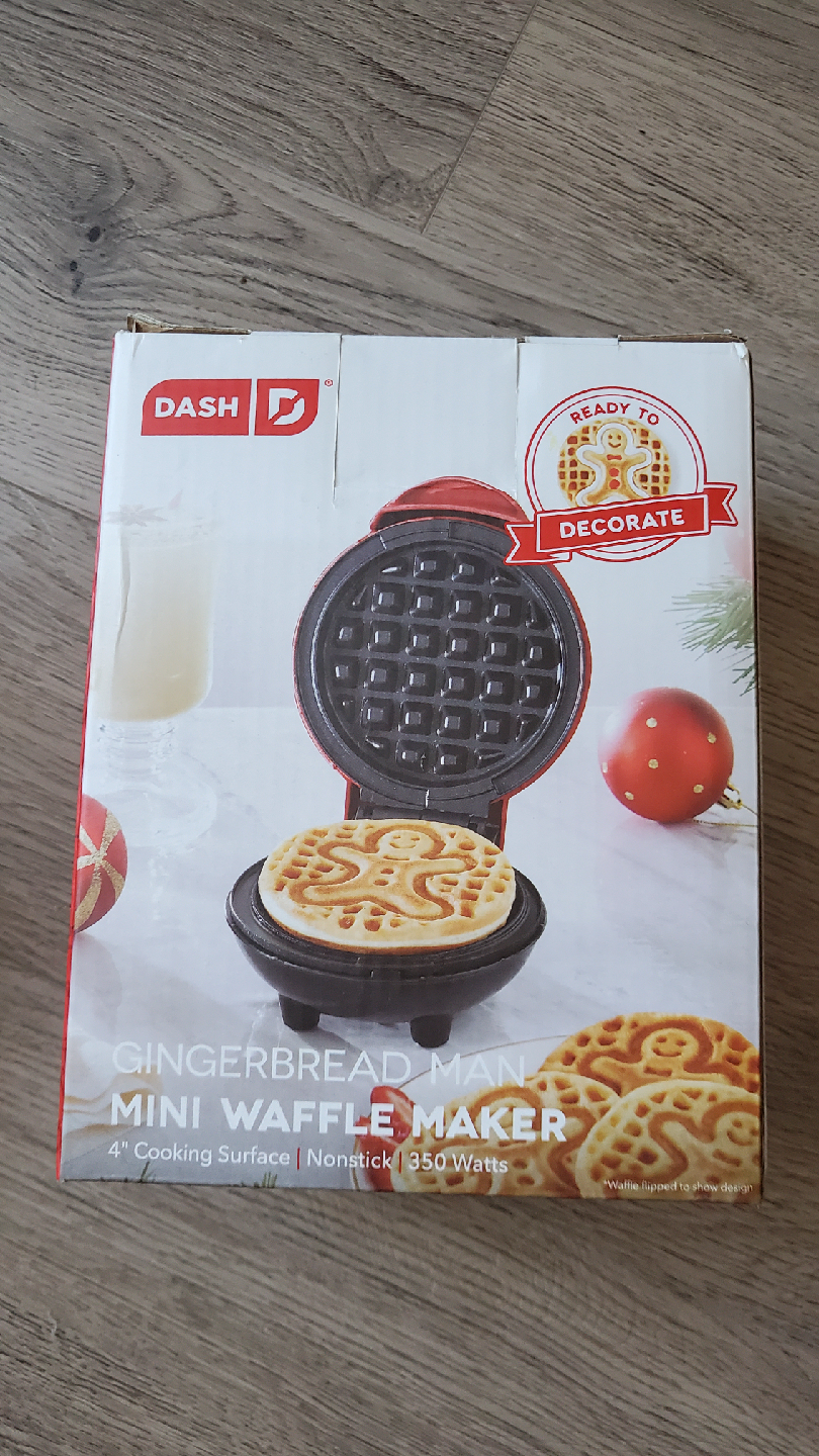 Dash Gingerbread Man Mini Waffle Maker - photo 3