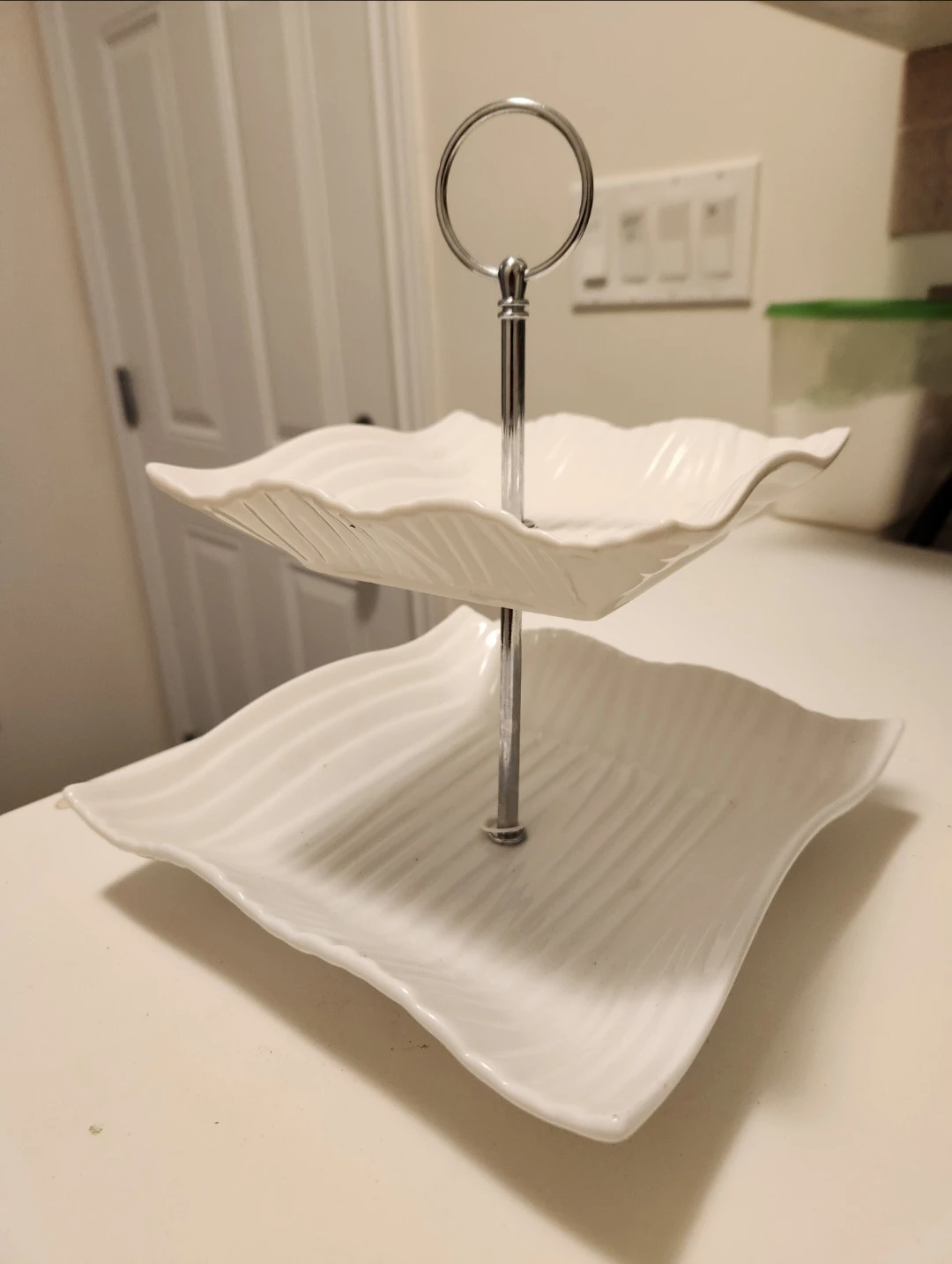 Two-Tiered Serving Stand - photo 2