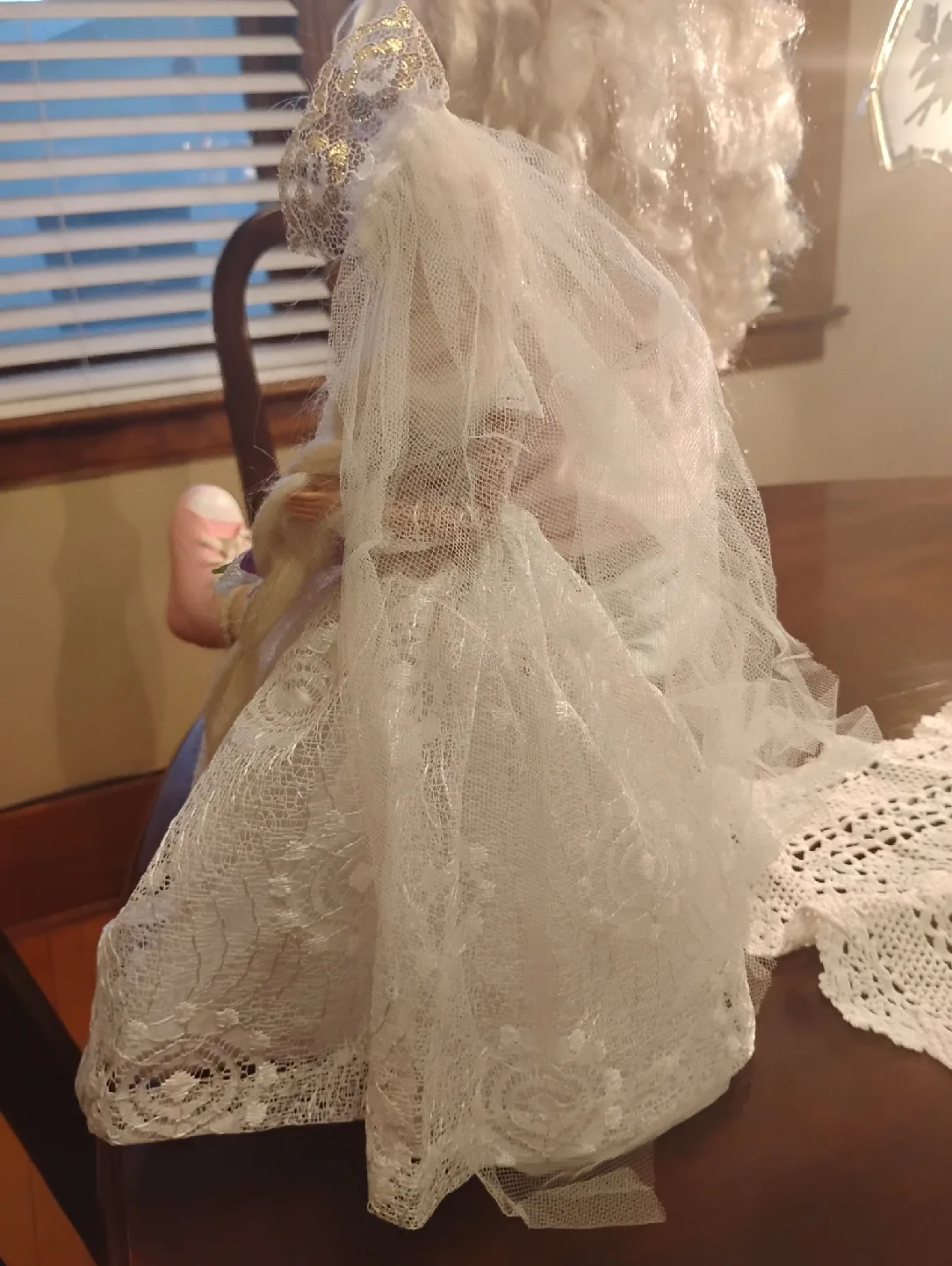 Vintage Bridal Barbie Doll image indicator(3)