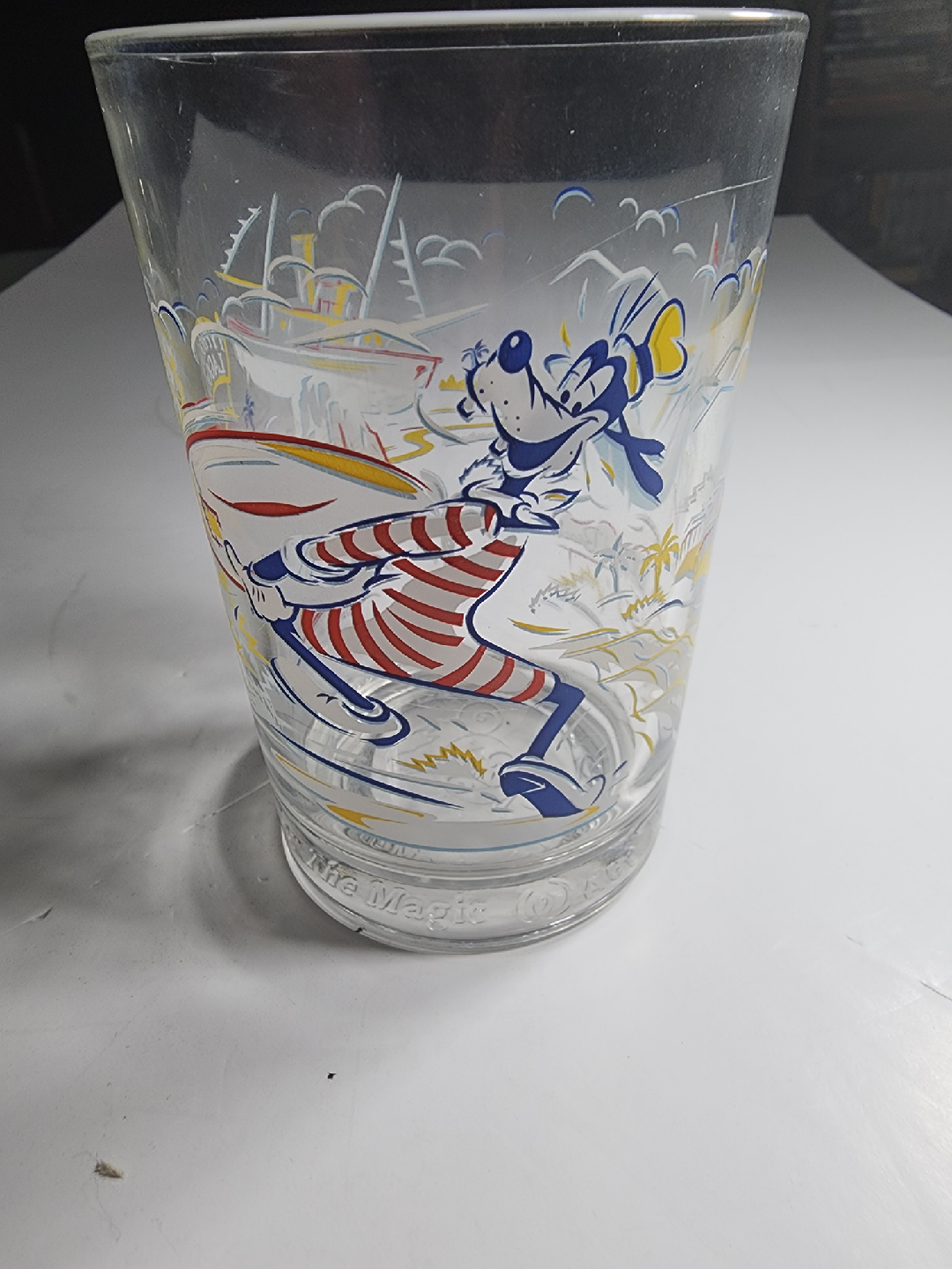 Disney World Goofy Typhoon Lagoon Glass - photo 4