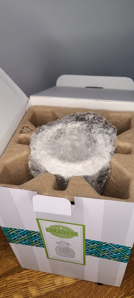 Scentsy Southern Hospitality Warmer - New in Box! image indicator(2)