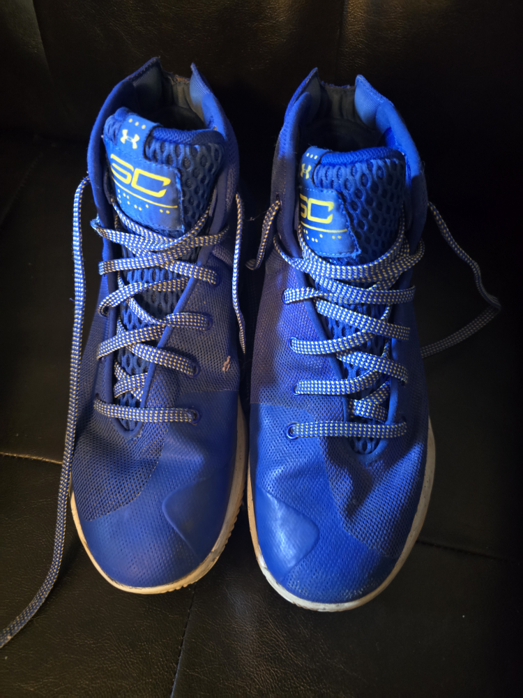 Under Armour Blue Basketball Shoes