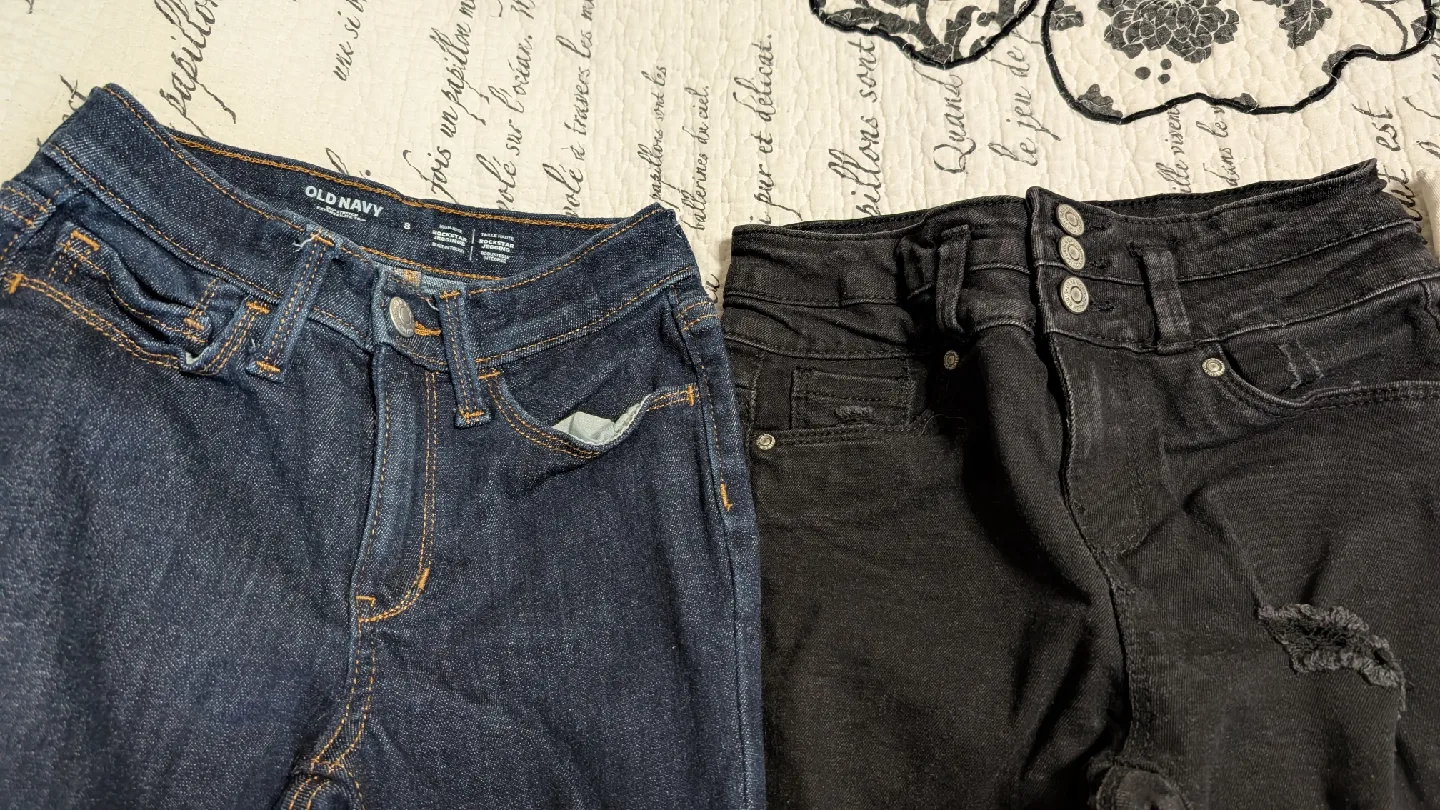 Girls Jeans Bundle - Sizes 6-7-8 image indicator(9)