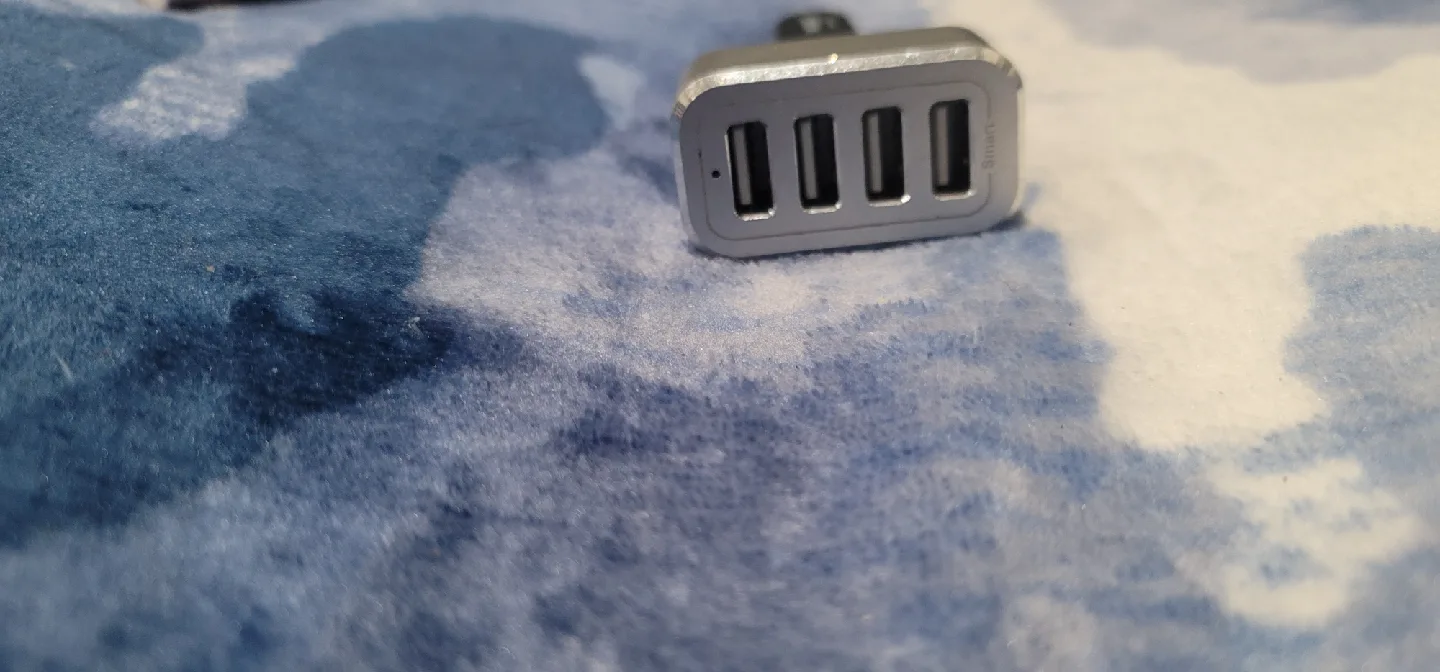 Anker & PowerXcel Car Chargers + Wall Adapters image indicator(8)