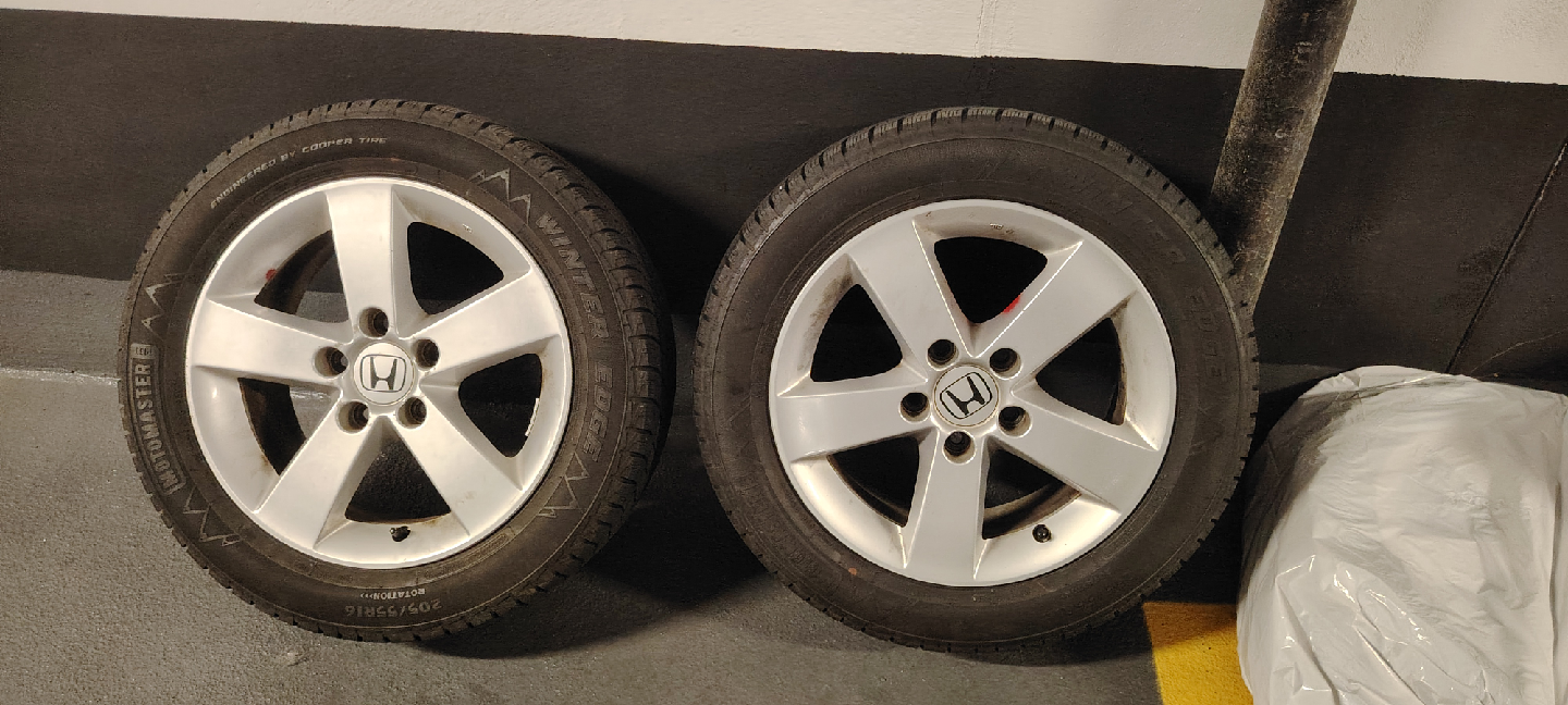 4 pcs Motomaster Winter Edge Tires with OEM Honda Magwheels - photo 2