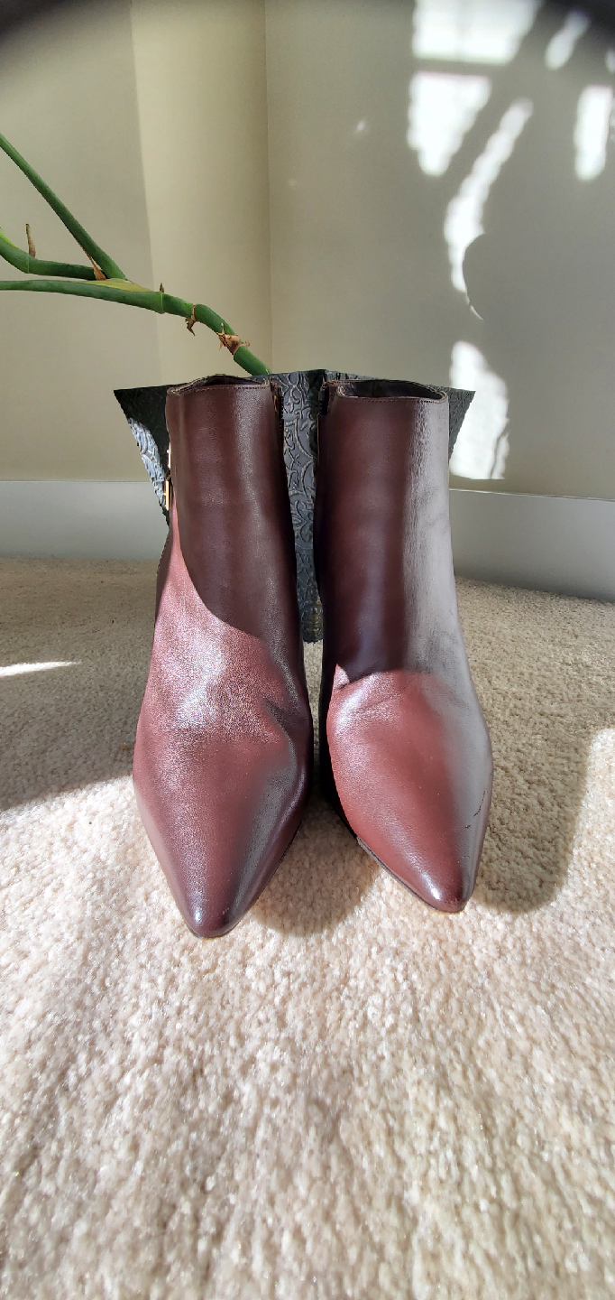 Barneys New York Brown Leather Heeled Booties Size 8