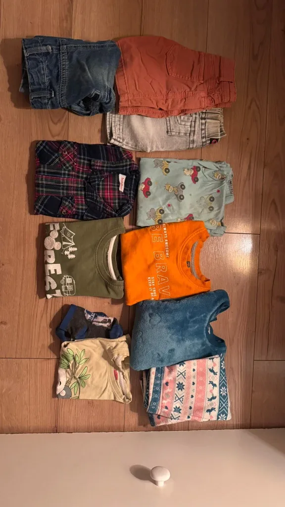 #free boy clothes 3-4.5 years old