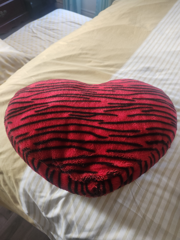 Red & Black Heart Shaped Pillow - photo 2