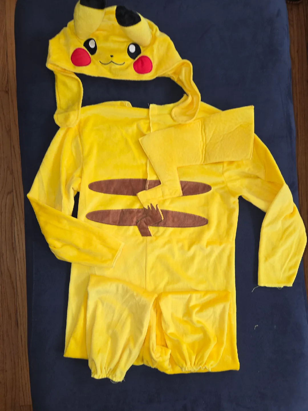 Kids Pikachu Costume Deluxe - Pokémon image indicator(3)