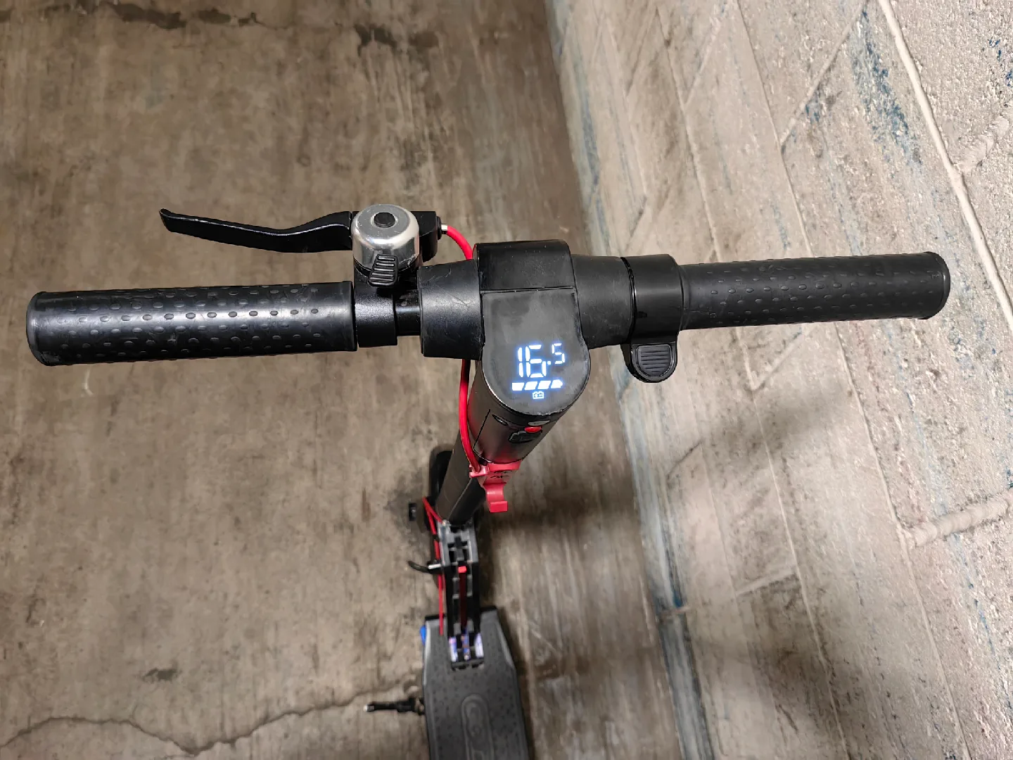 Gotrax GXL Electric Scooter image indicator(3)