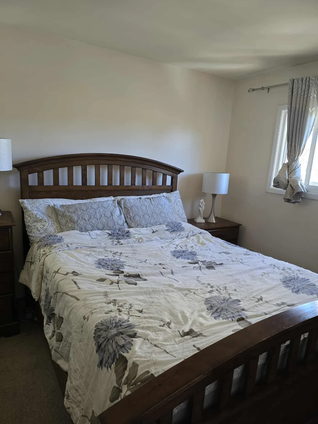 Bedroom Set - Dresser, Mirror, Nightstand image indicator(3)