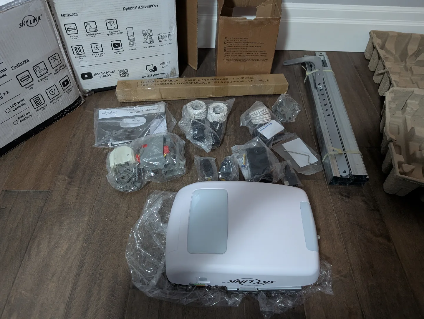Brand New Skylink 1 1/4HP Garage Door Opener For Sale image indicator(4)