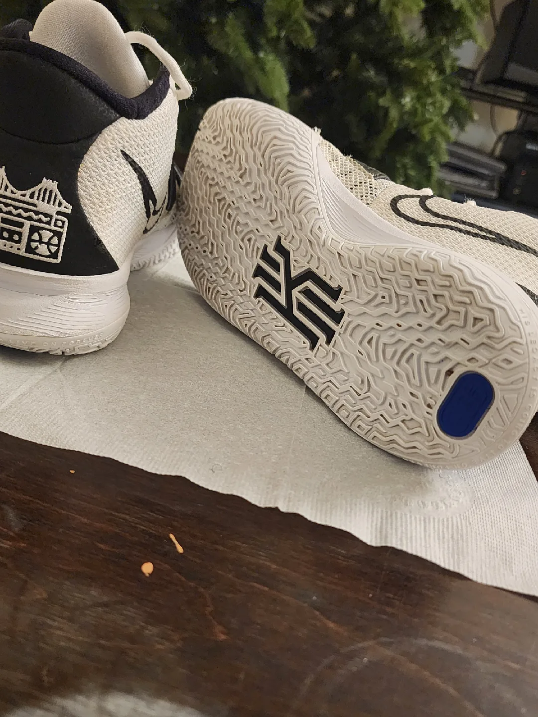 Nike Kyrie Flytrap 6 Basketball Shoes image indicator(4)