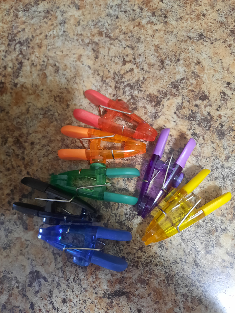 Assorted Colourful bag clips pick up only