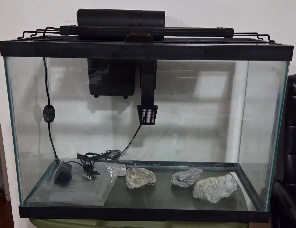 Used Fish Tank with Filter image indicator(2)