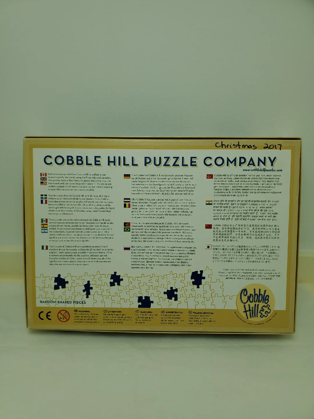 Cobble Hill Christmas 2017 1000 Piece Puzzle 🥕 image indicator(4)