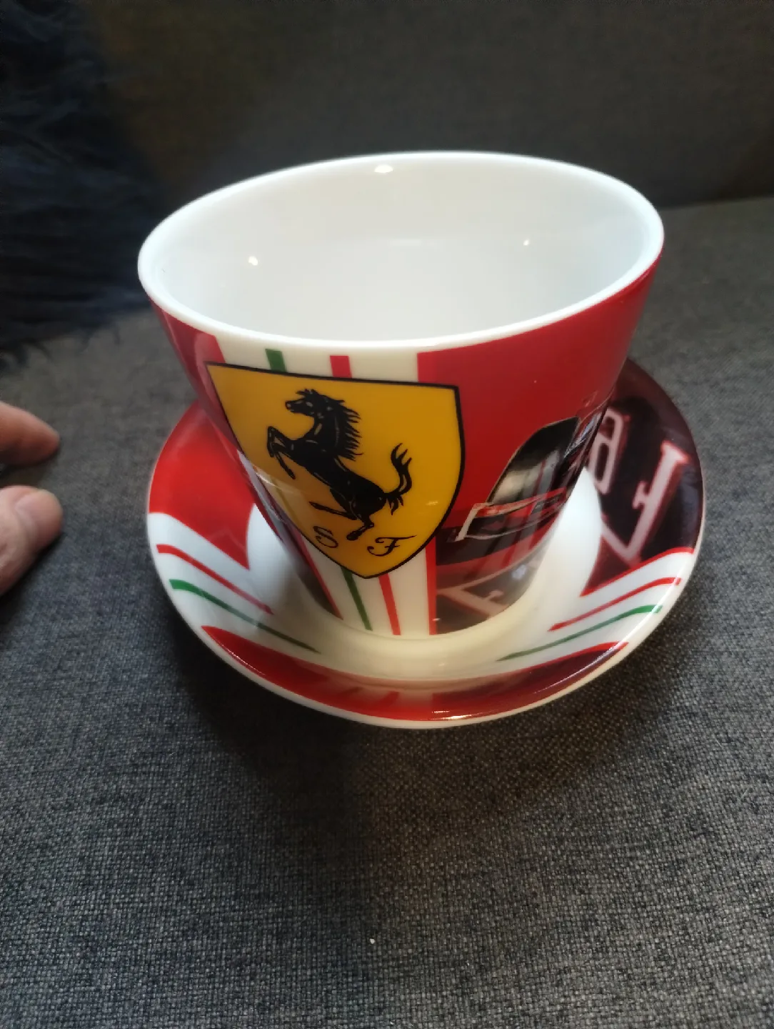 Ferrari Mug and Saucer Set image indicator(8)
