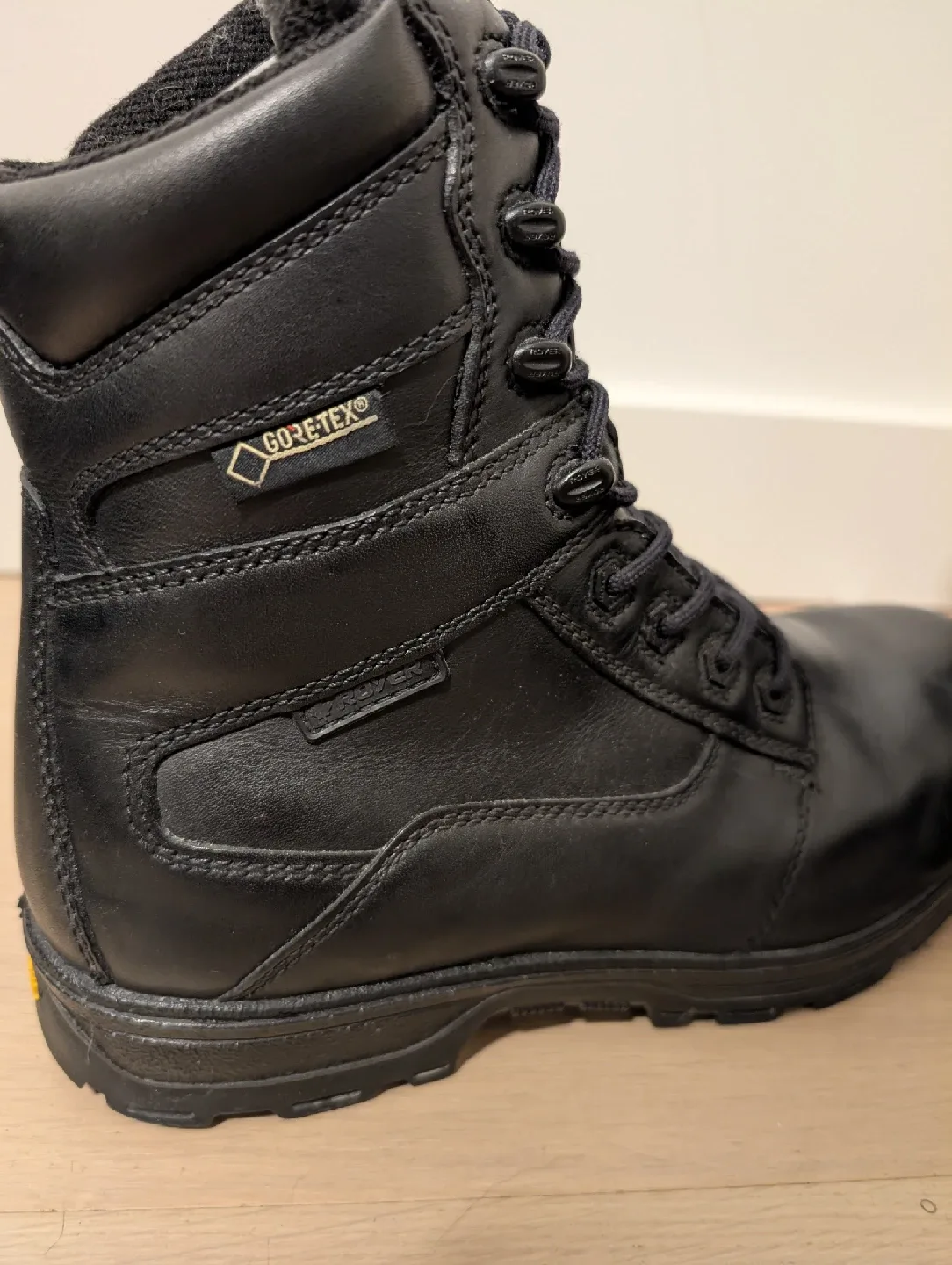 Gore-Tex Black Leather Winter Work Boots Size 10.5 wide thumbnail