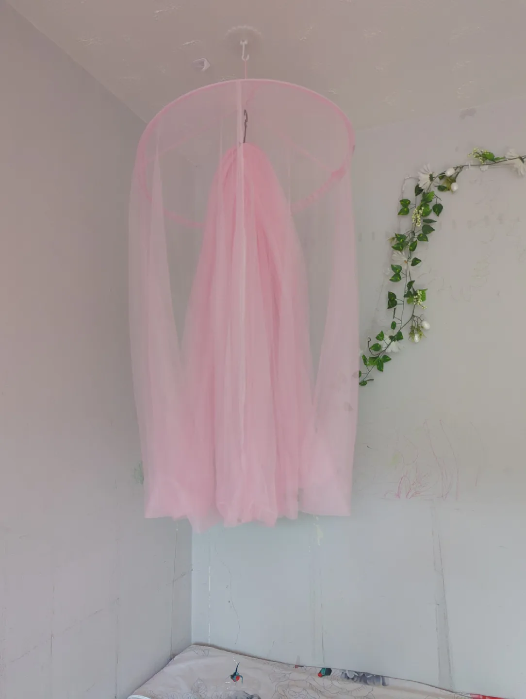 Pink Bed Canopy Mosquito Net thumbnail