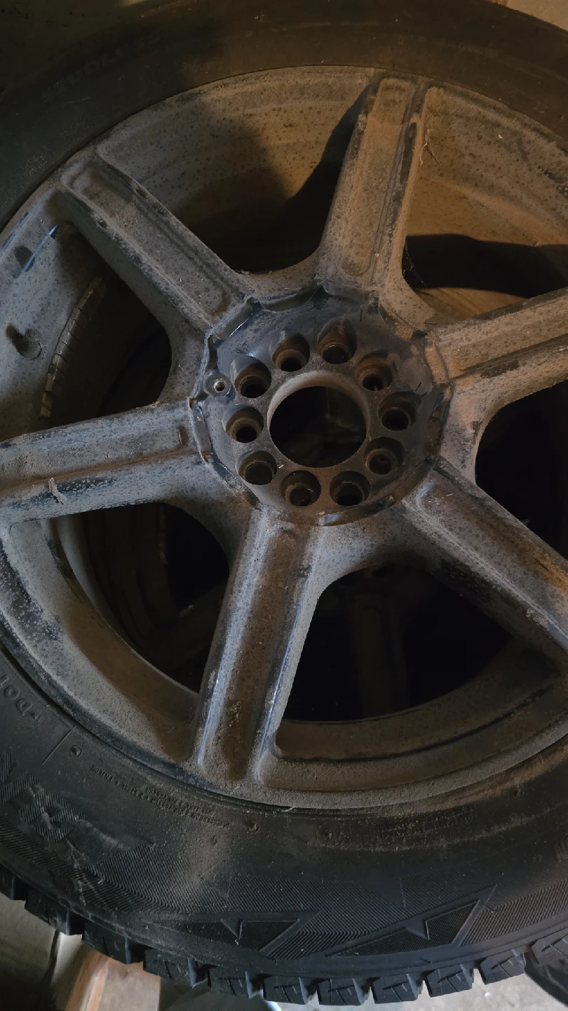 Blizzak 225/60R18 100S Winter Tires - photo 3