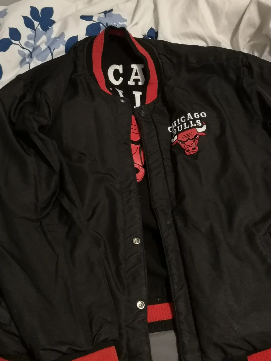 Chicago Bulls Varsity Jacket image indicator(3)
