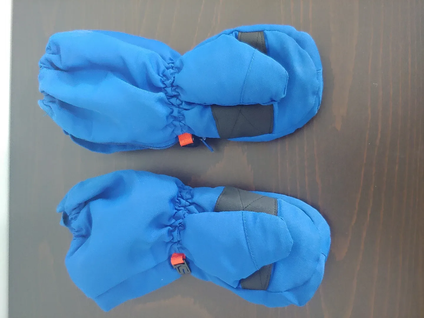 Like new Kombi Mittens-3-4 years image indicator(2)