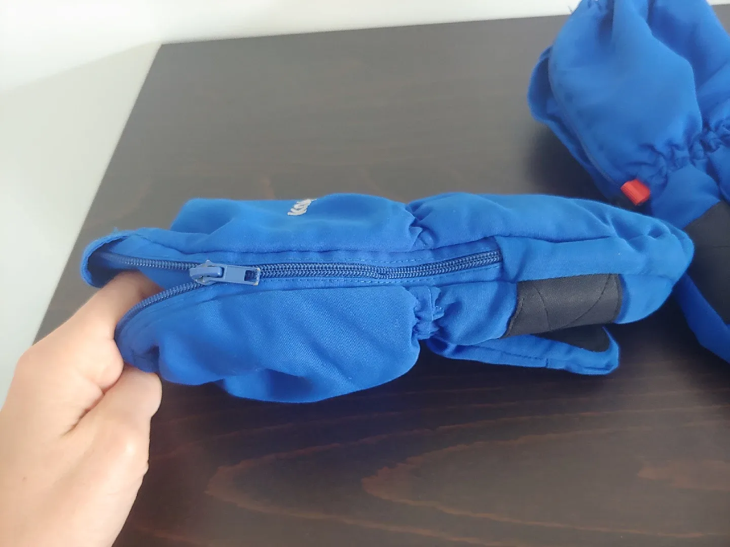 Like new Kombi Mittens-3-4 years image indicator(3)