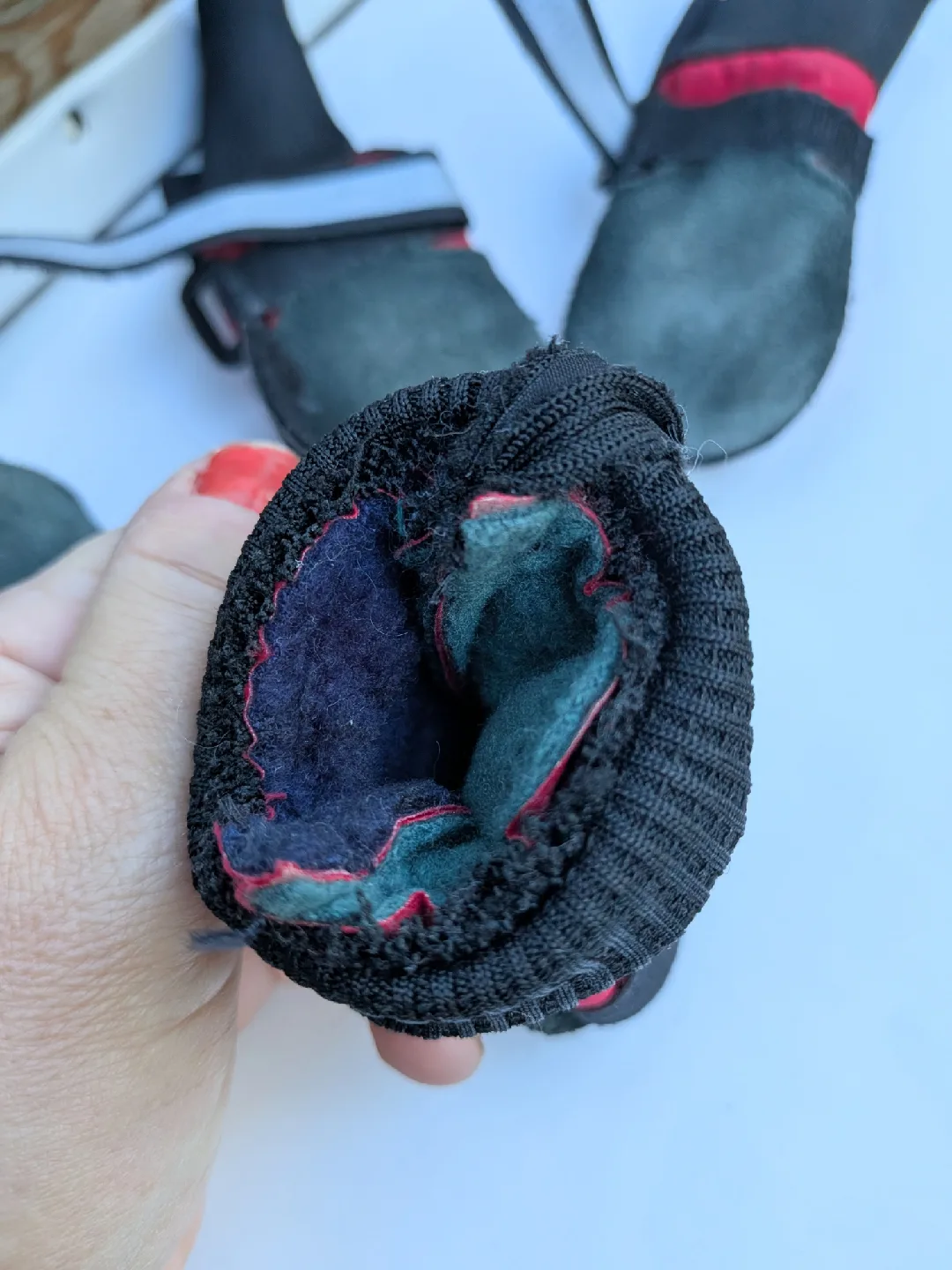 Muttluks Dog Boots - Red & Black image indicator(9)