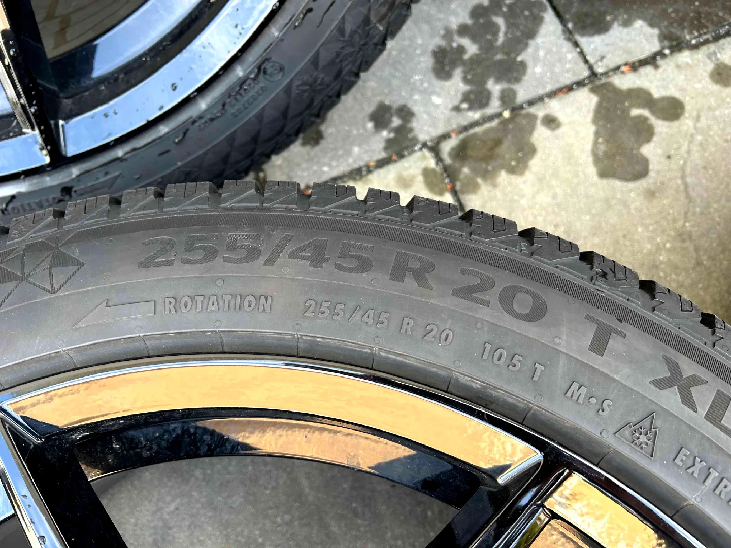 4 20" Wheels with Continental VikingContact 7 Tires image indicator(6)