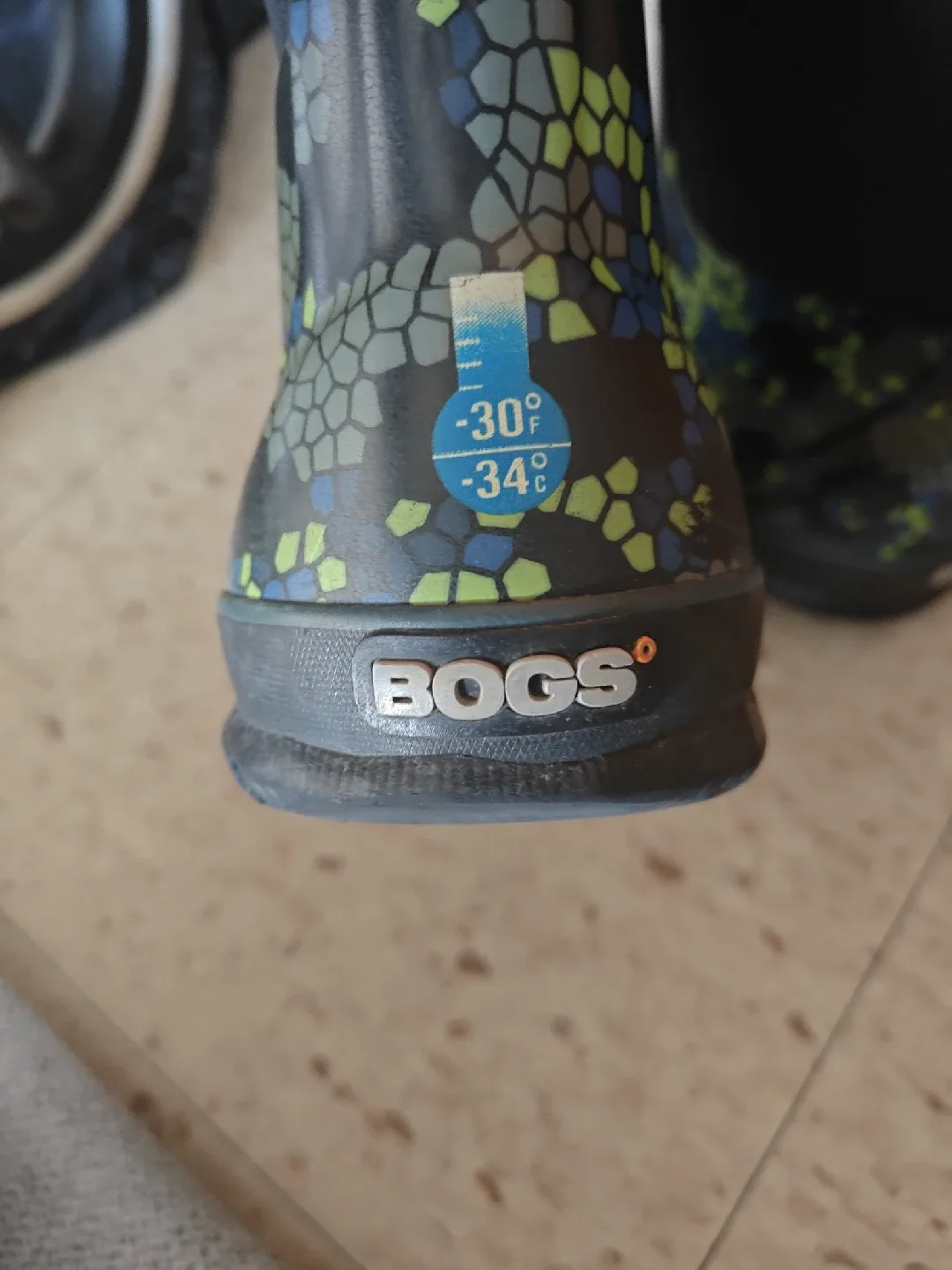 Bogs Kids' Classic Axel Winter Boots - Size 12 image indicator(4)