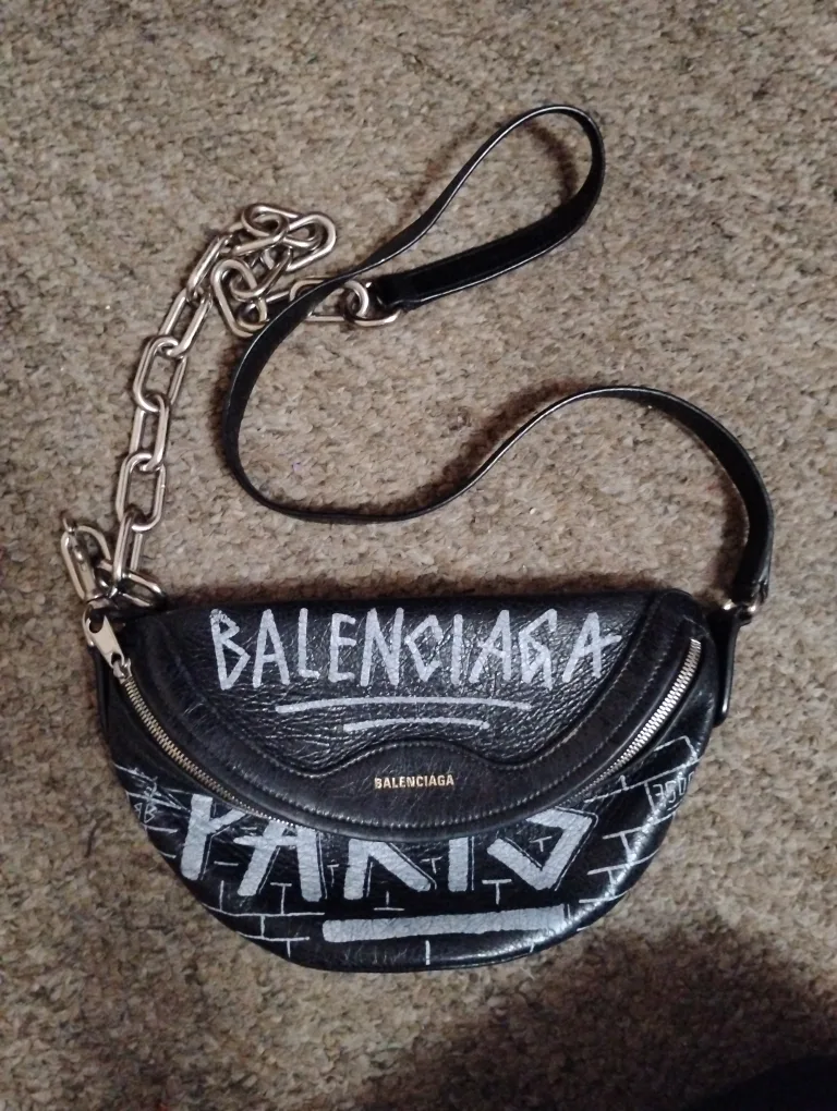Balenciaga Black Leather Belt Bag image indicator(2)