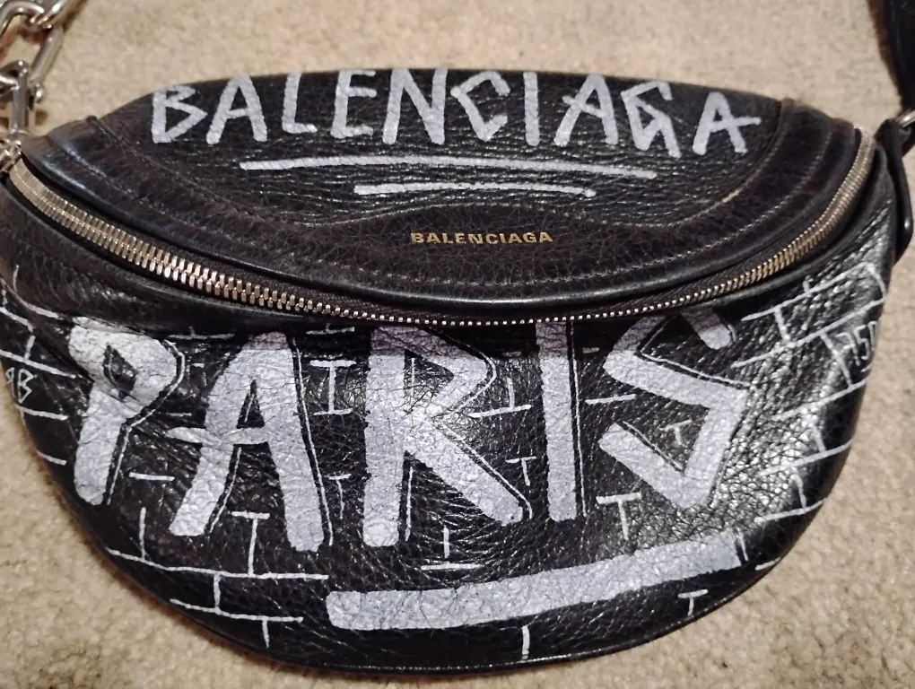 Balenciaga Black Leather Belt Bag image indicator(6)