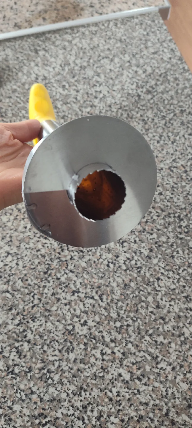 Pineapple Corer with Yellow Handle image indicator(3)