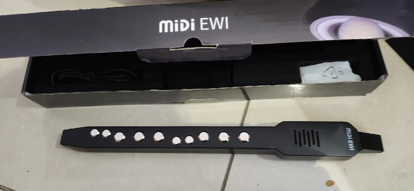 Akai Professional EWI5000 MIDI EWI - photo 2