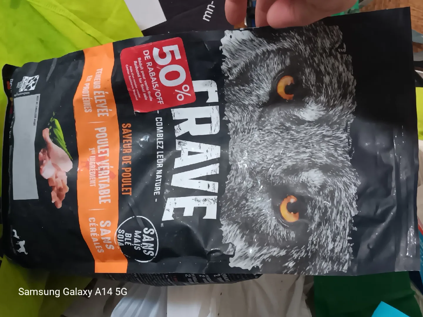 Crave Chicken Flavour Dog Food thumbnail