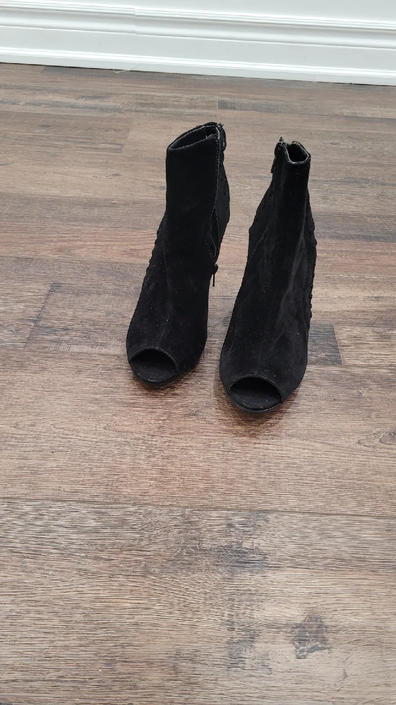 Black Suede Open Toe Booties - Size 8 image indicator(2)