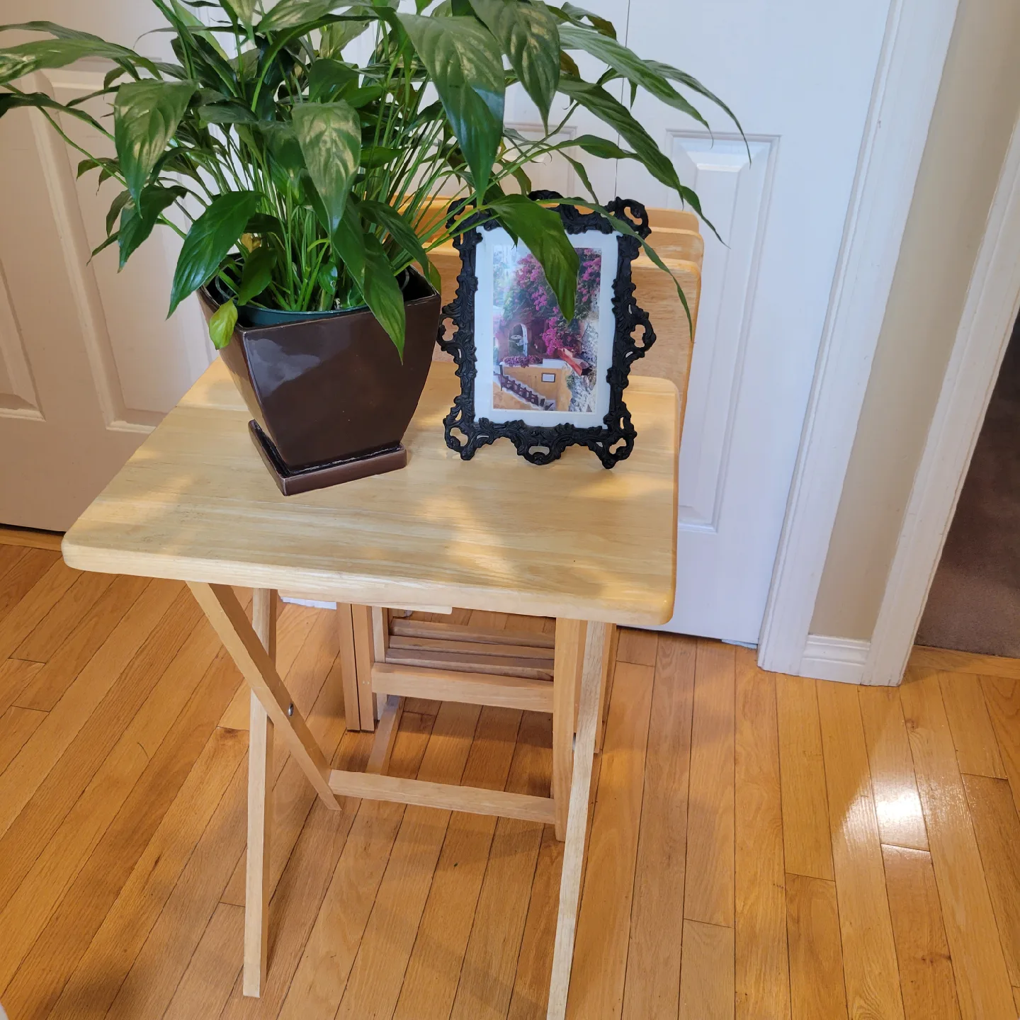 Set Of 4 Solid Wood Foldable TV Dinner Tray Table W/StorageStand image indicator(3)