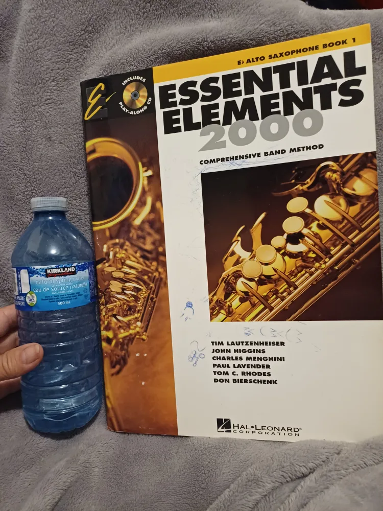 Essential Elements 2000 Comprehensive Band Method Book 1 & CD thumbnail