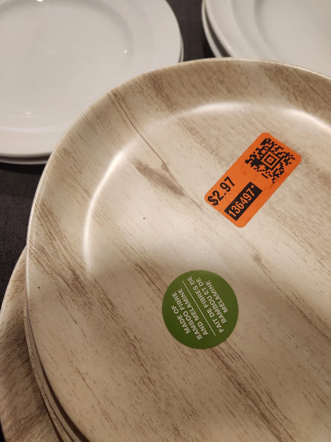 Dinnerware / Dishes (10 Plates total) image indicator(3)