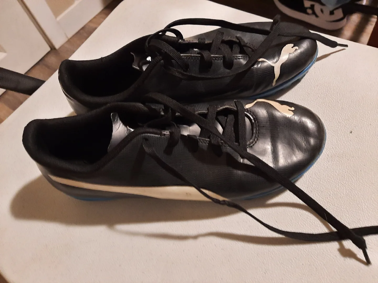 Puma Black Soccer Shoes image indicator(2)