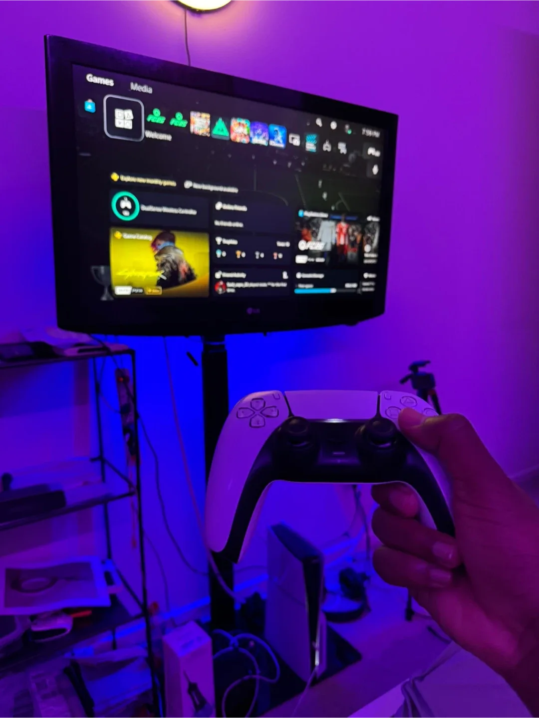 PlayStation 5 (PS5) Console image indicator(3)