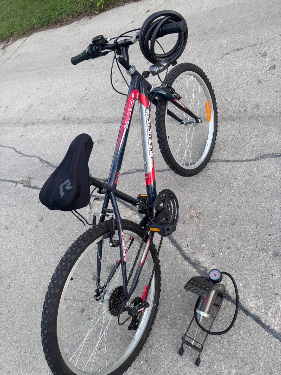 Supercycle SE 2600 Bike with Pump & Lock image indicator(2)