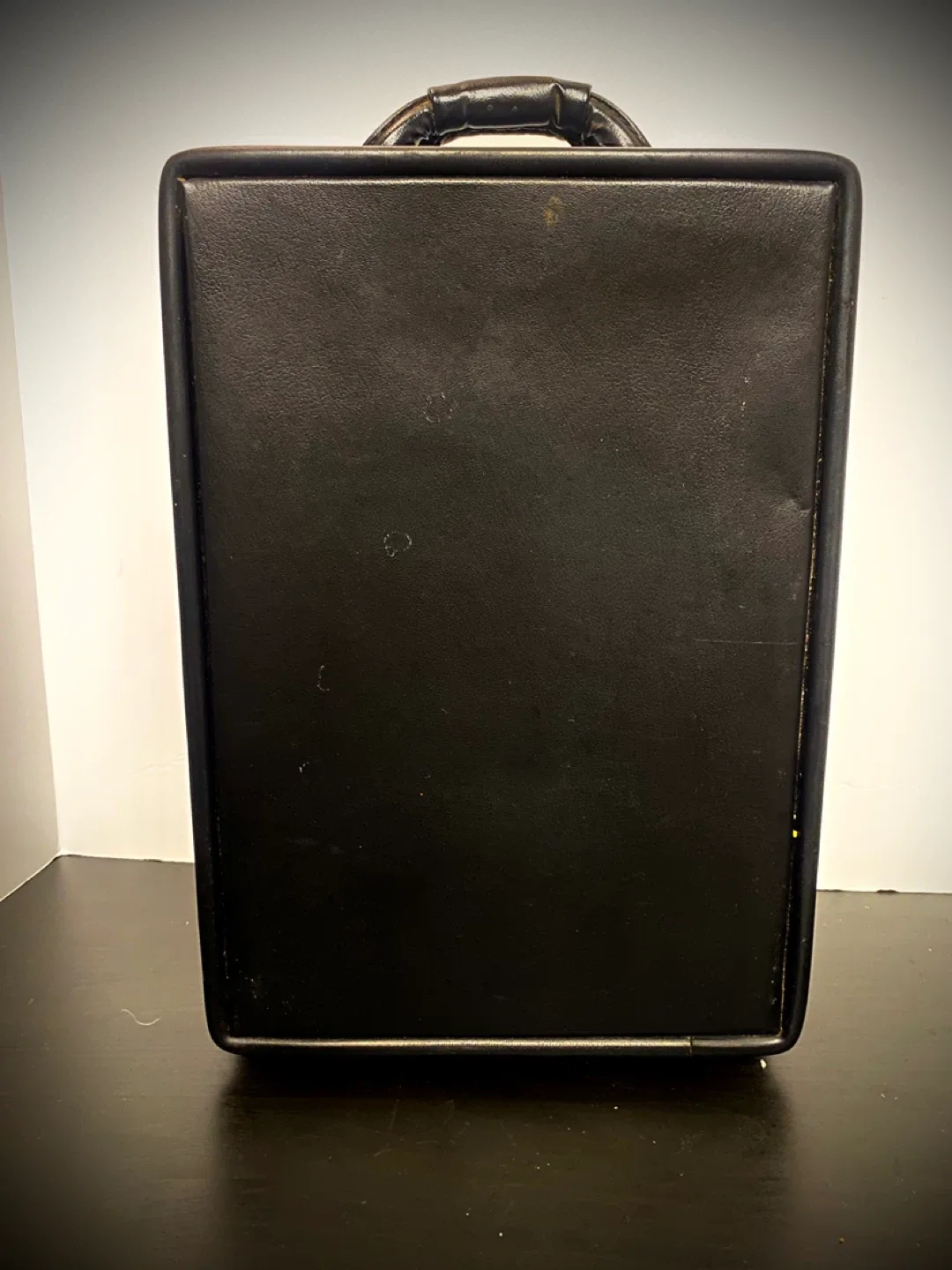 Vintage Londonaire 1960’s  ‘Portable Pub’ image indicator(3)