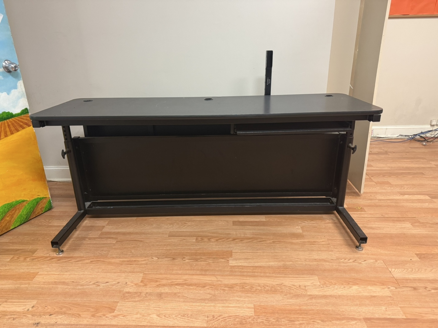 Black Desk