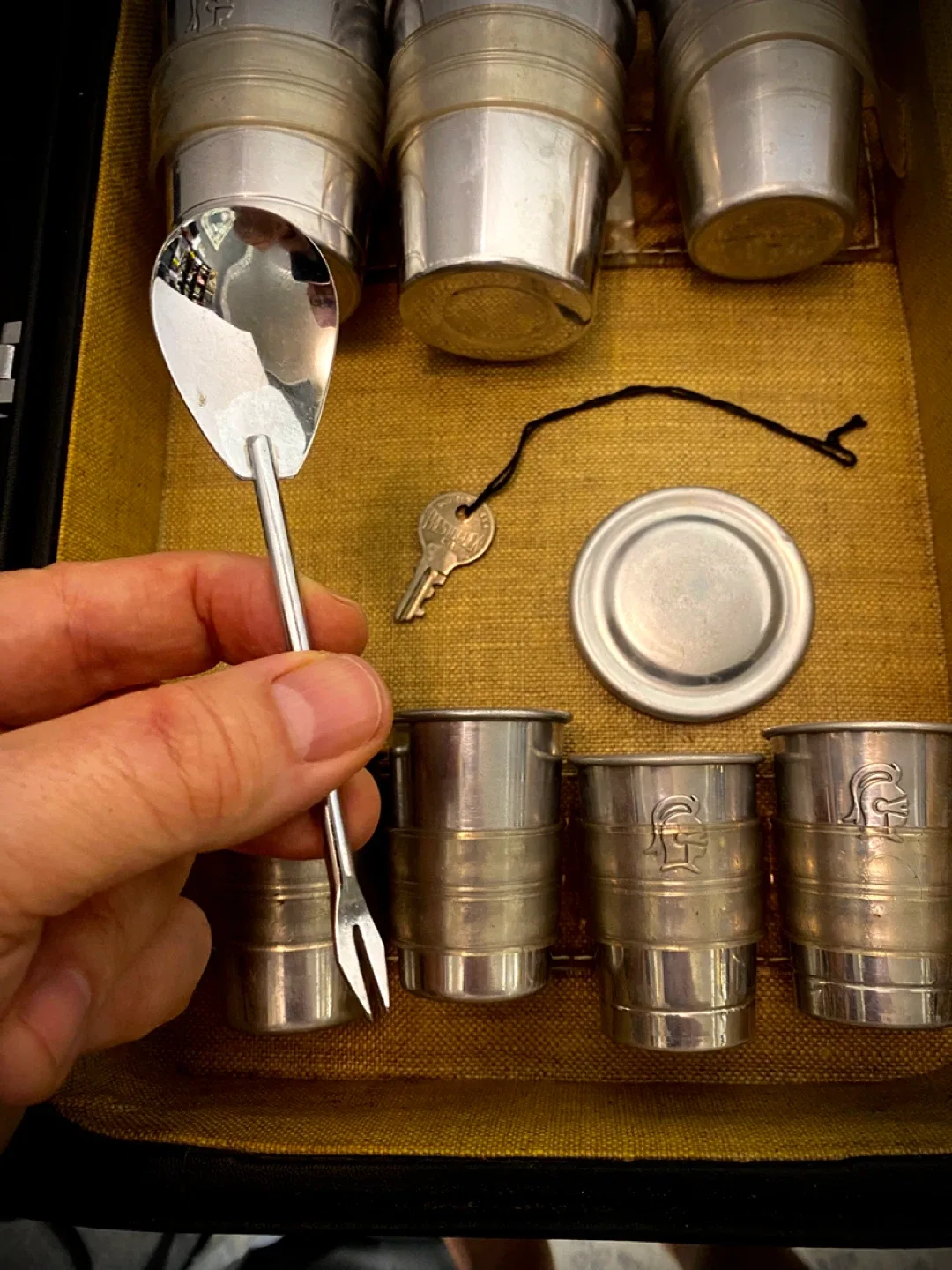 Vintage Londonaire 1960’s  ‘Portable Pub’ image indicator(9)